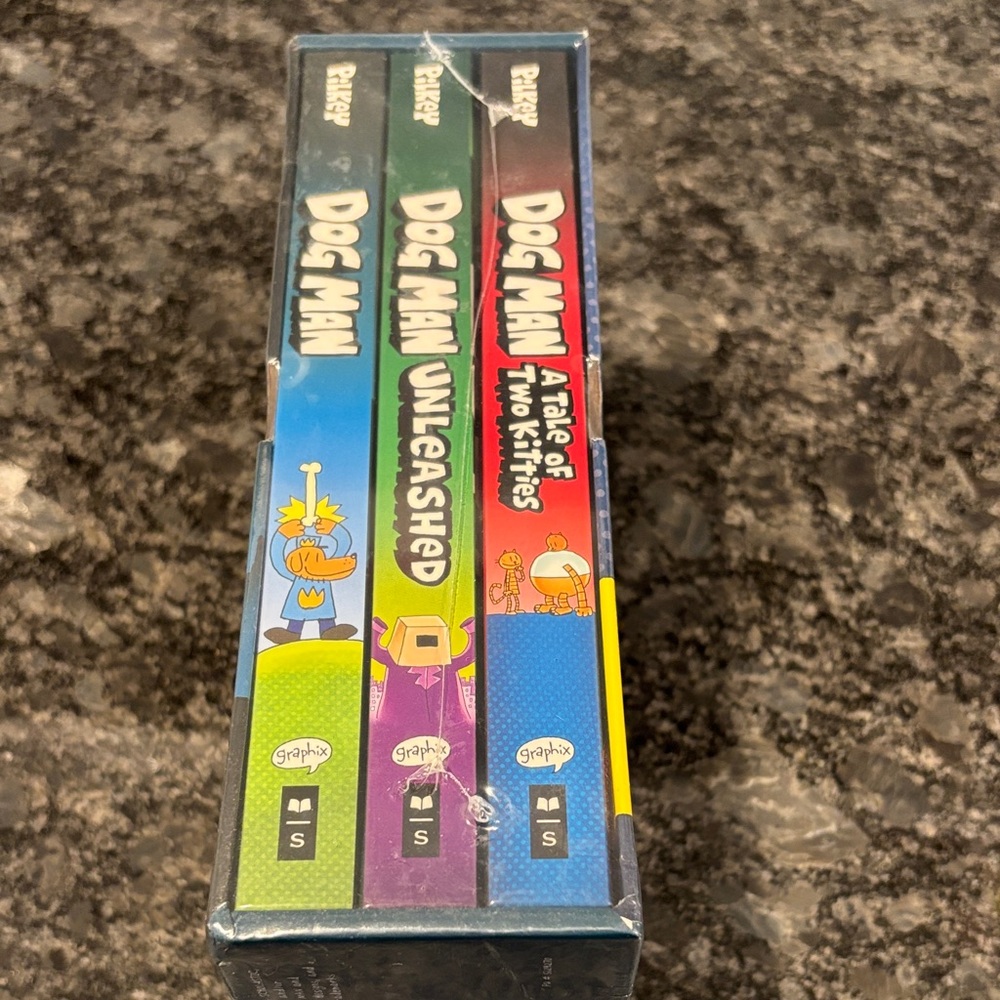 Dog Man: The Epic Collection by - Black and Blue